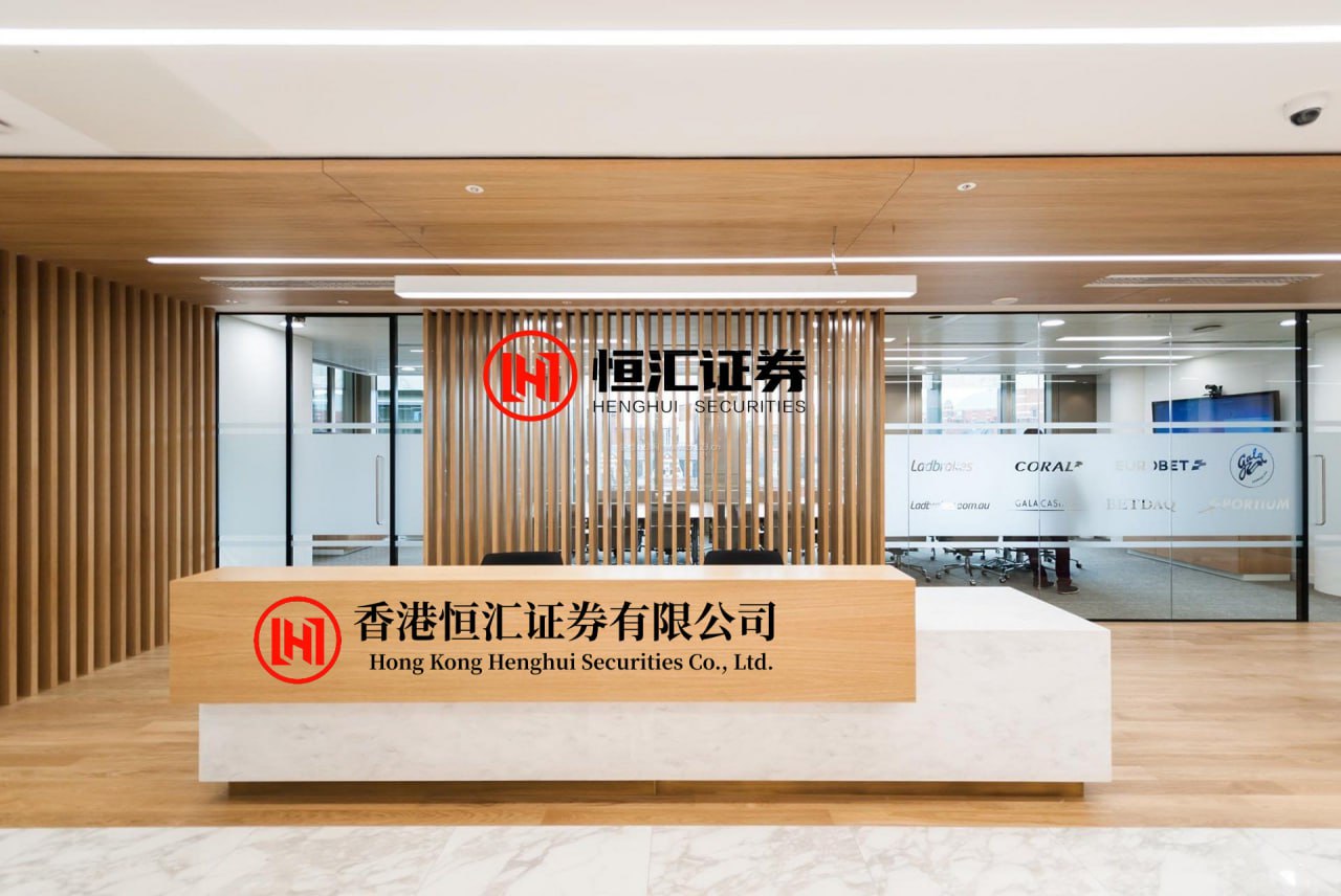股联社 儿子作文说我爸是团长，班主任撕烂喊我去学校，去后校长写检讨